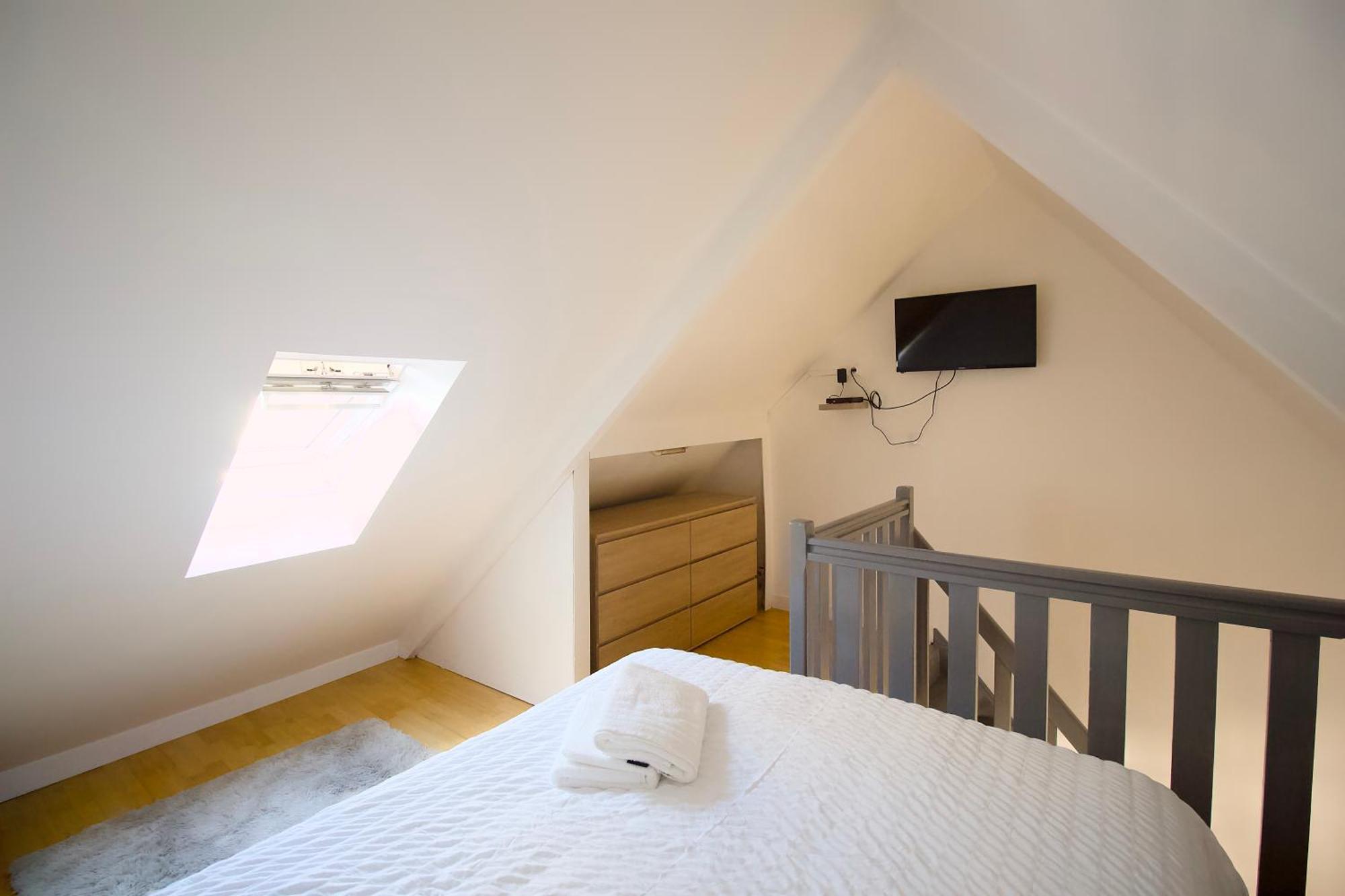 Triplex Lumineux A Cherbourg, Hyper Centre, 2 Pas Du Port & Vie Nocturne, Intendance Luxury Host Εξωτερικό φωτογραφία